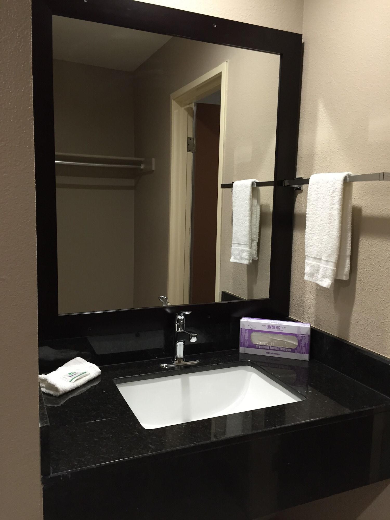 Super 8 By Wyndham National City Chula Vista Bagian luar foto