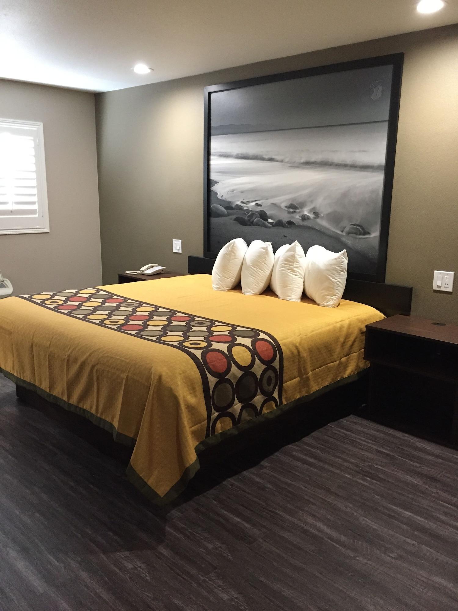 Super 8 By Wyndham National City Chula Vista Bagian luar foto